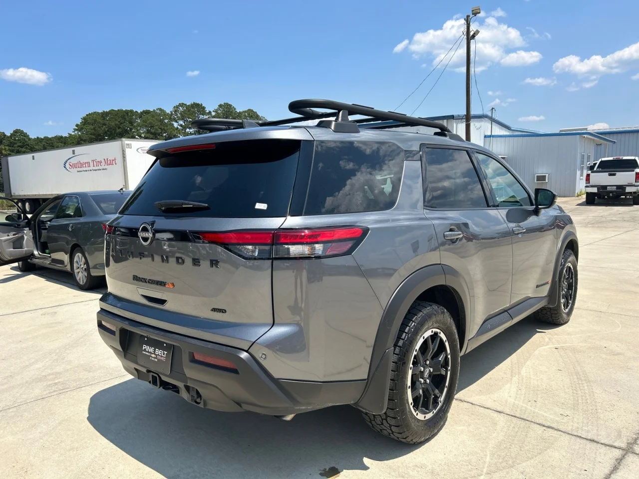 Used 2025 Gray Nissan Rock Creek image 3