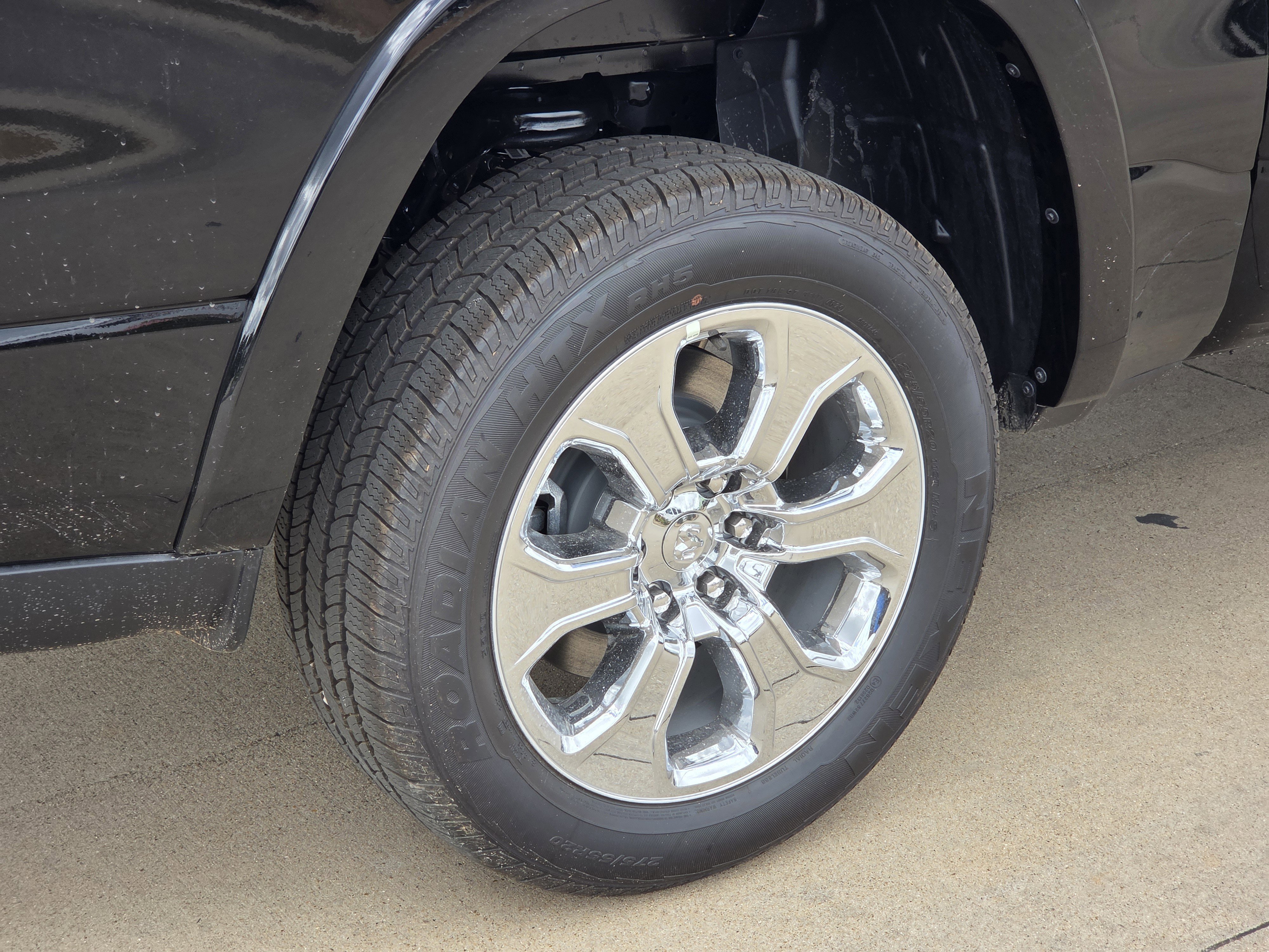 New 2026 Diamond Black Crystal Pearlcoat Ram Lone Star image 5