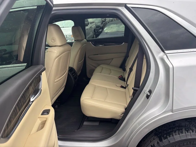 Used 2019 Silver Cadillac Base image 10