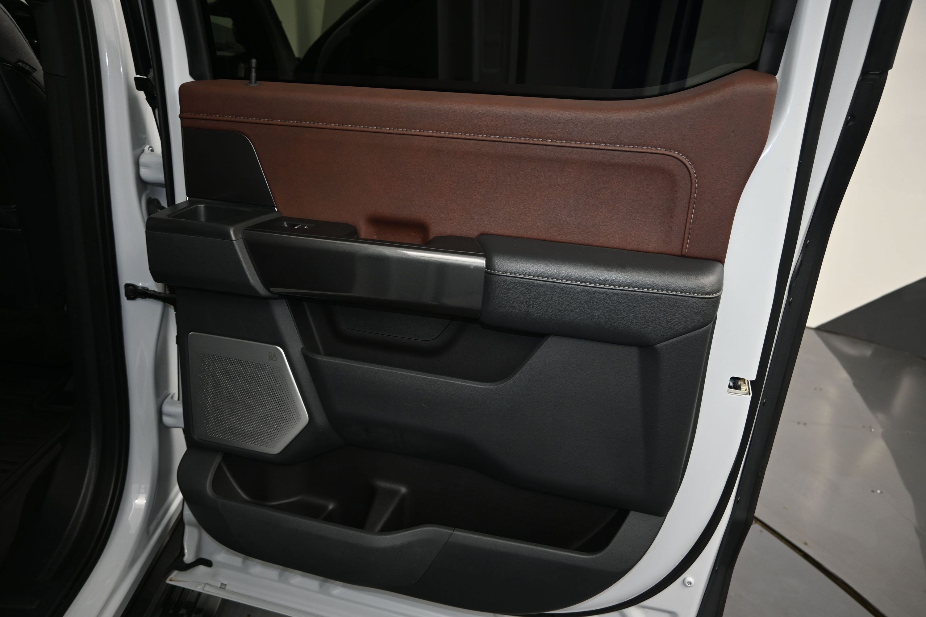 Certified Used 2021 White Metallic Ford LARIAT image 12