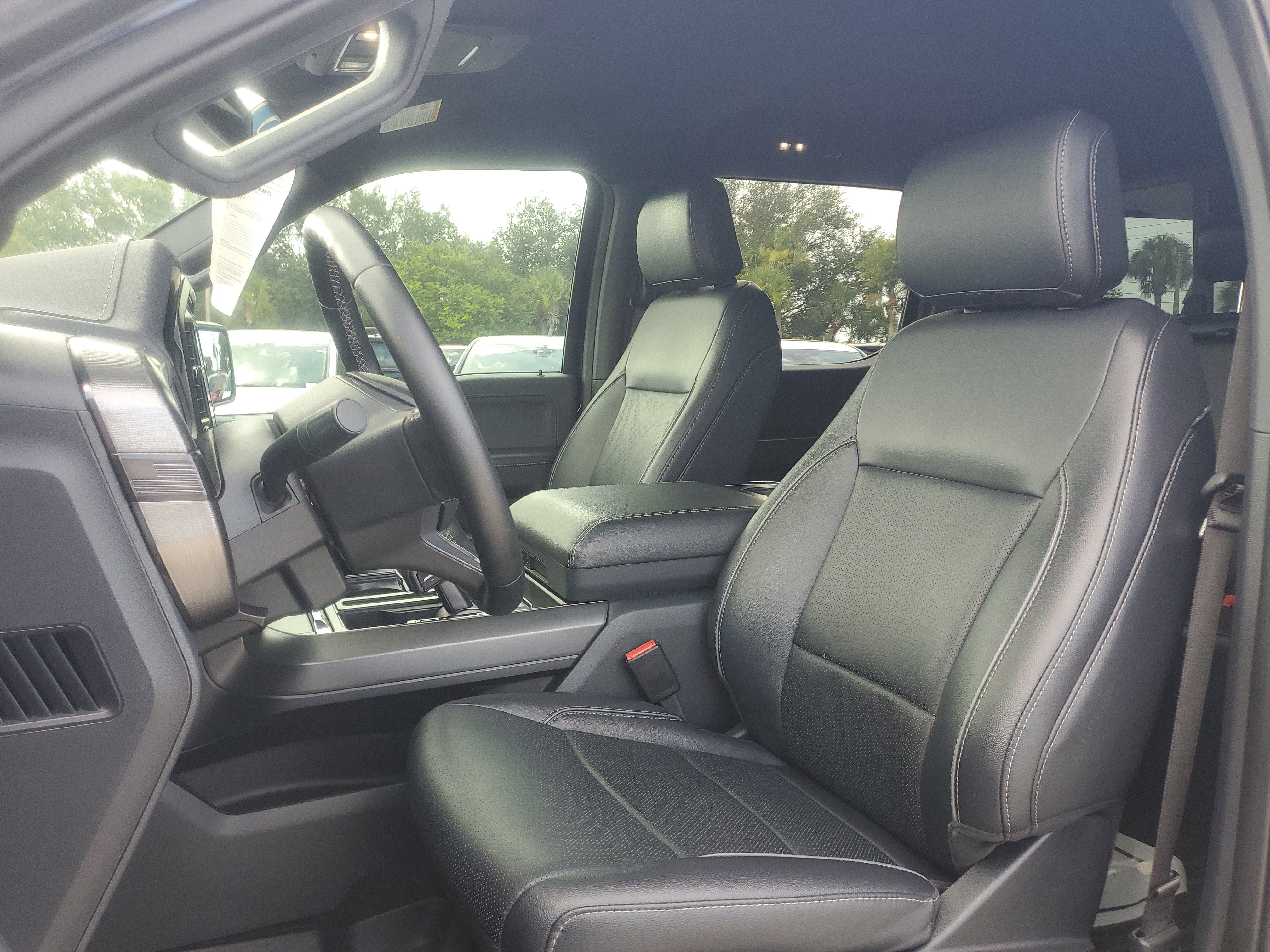 Used 2025 Antimatter Blue Metallic Ford LARIAT image 23