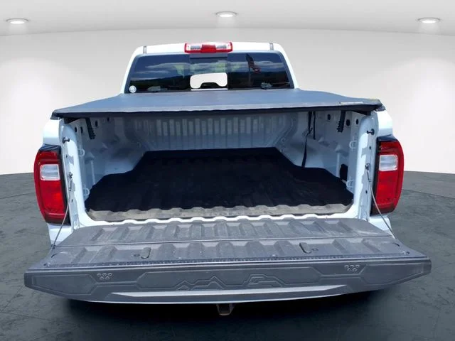 Used 2024 White GMC AT4 image 11