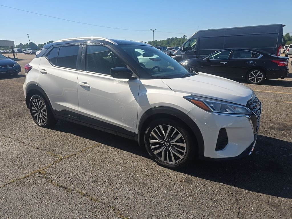 2021 Nissan Kicks 1.6 SV's photo