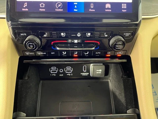 Used 2022 Red Jeep Limited image 31
