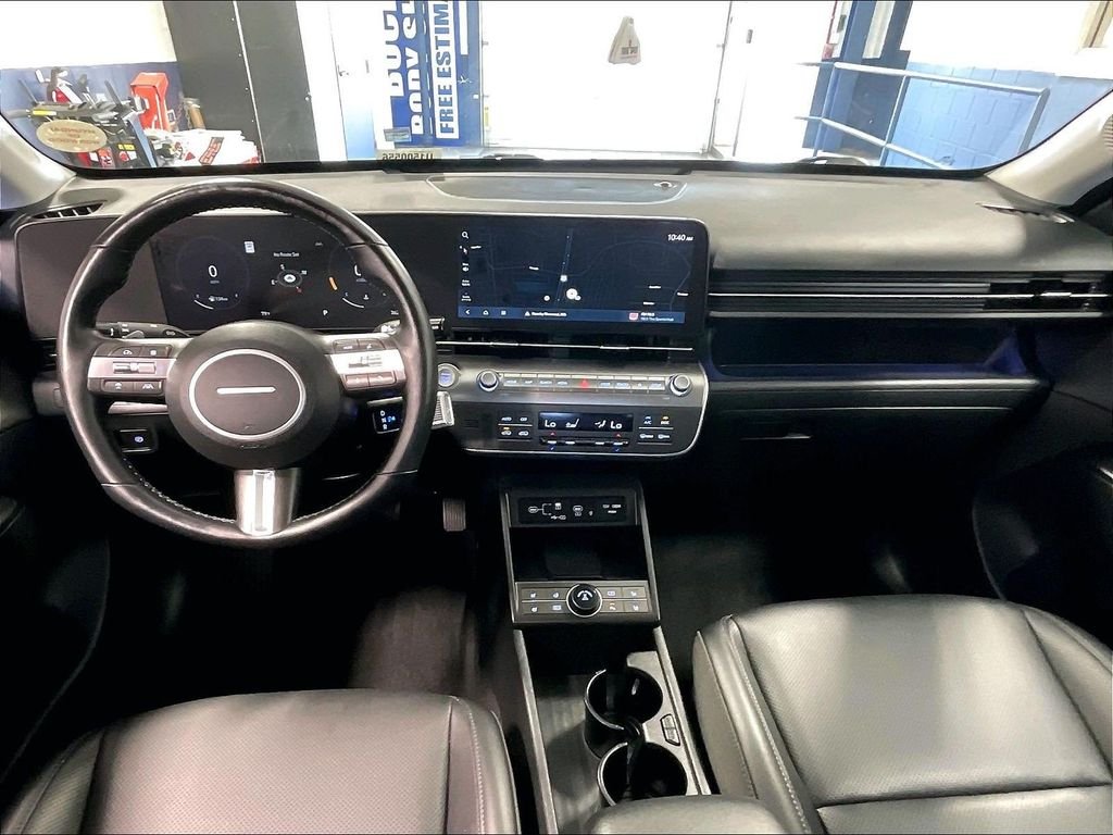 Used 2024 Green Hyundai Limited image 22