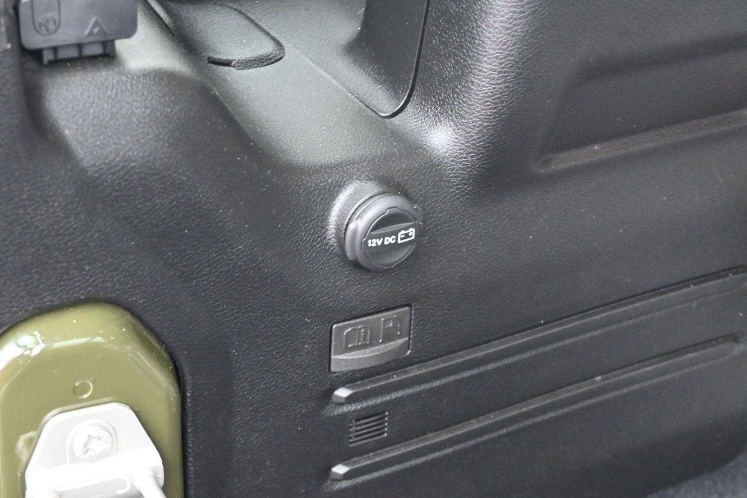 Used 2023 Sarge Green Clearcoat Jeep Sahara image 12
