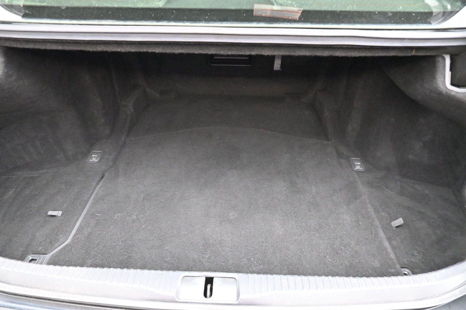 Used 2015 Ultra White Lexus Crafted Line image 9