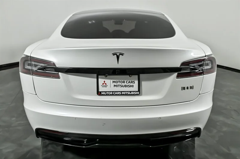 Used 2021 Pearl White Multi-Coat Tesla Plaid image 8