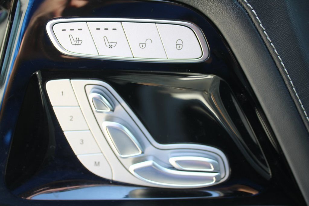 Used 2022 White Mercedes-AMG G 63 AMG® image 19