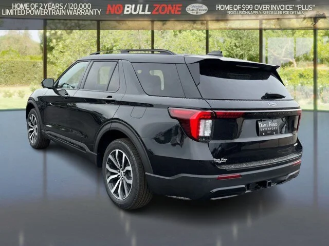 New 2026 Agate Black Metallic Ford ST-Line image 26