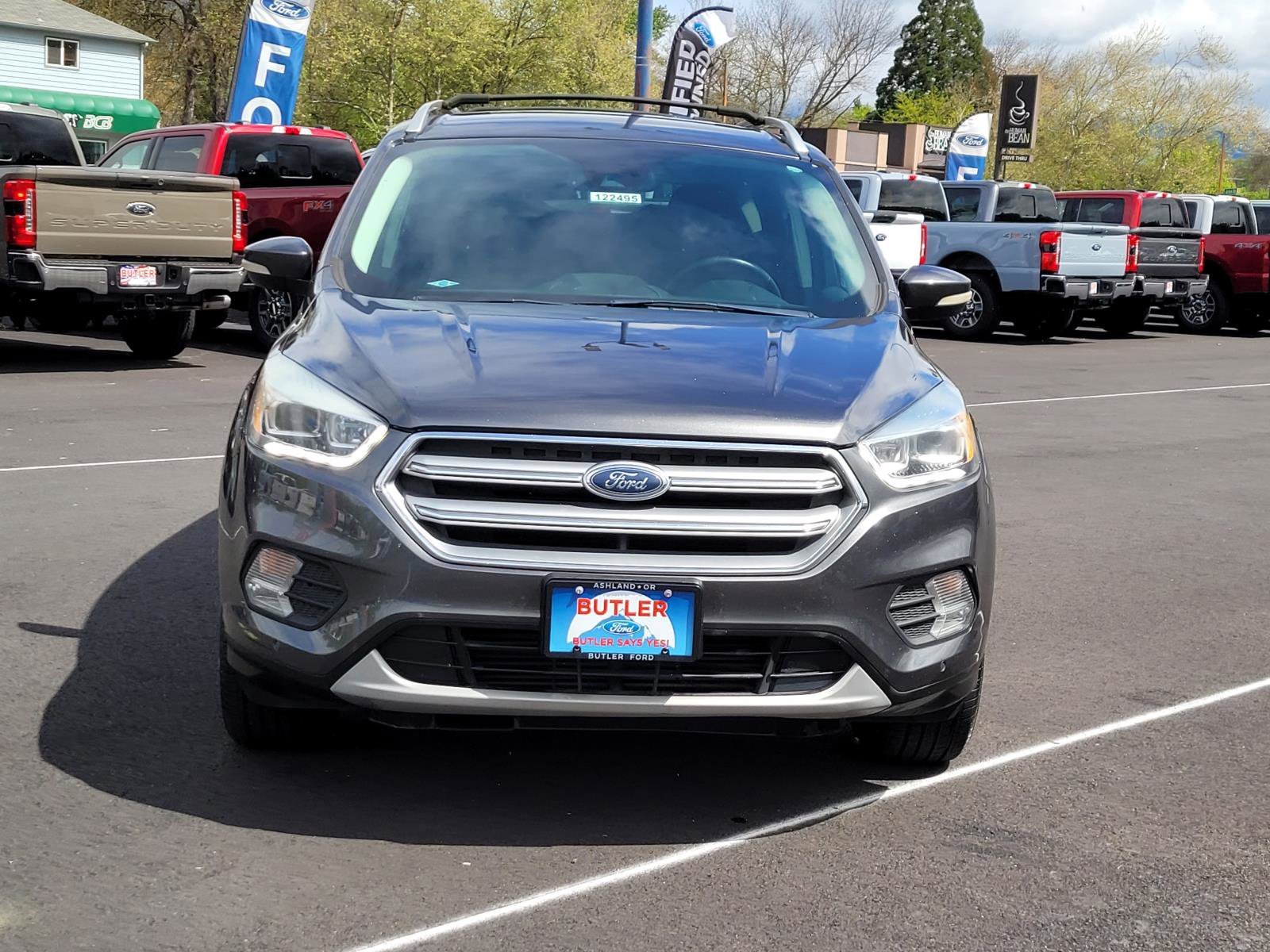 Used 2017  Ford Titanium image 2
