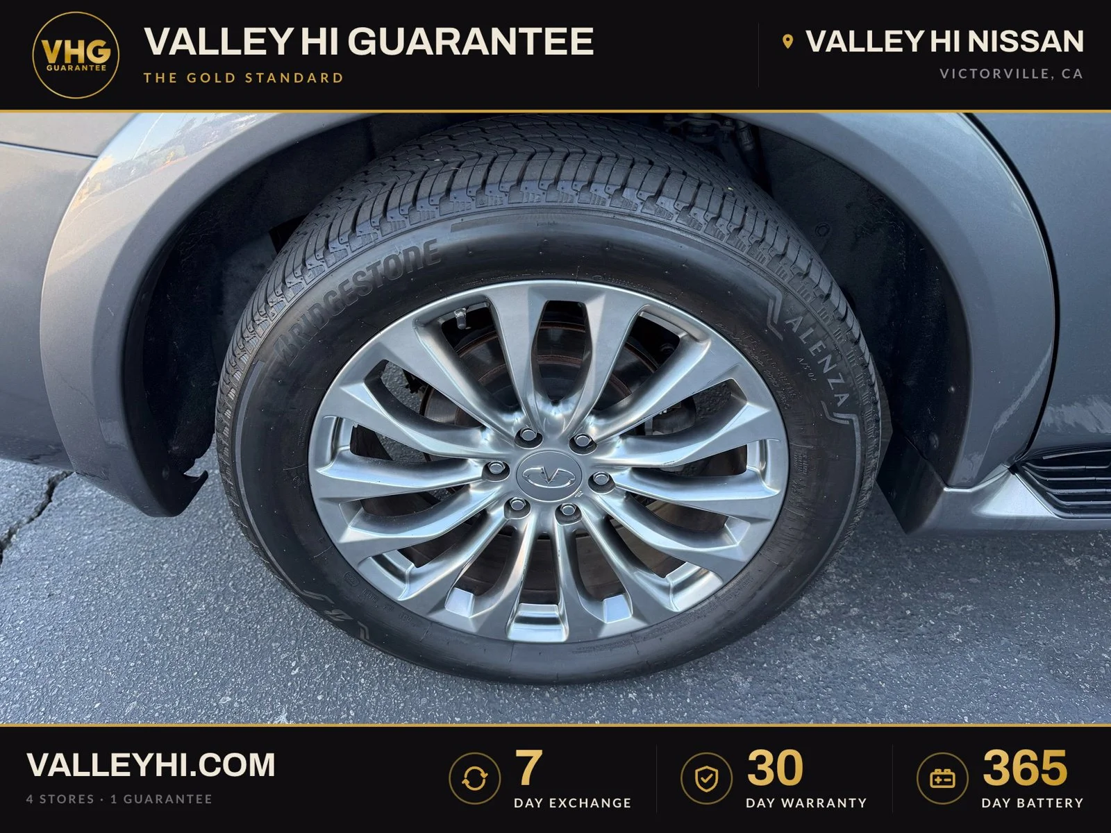 Used 2017 Gray INFINITI Base image 11