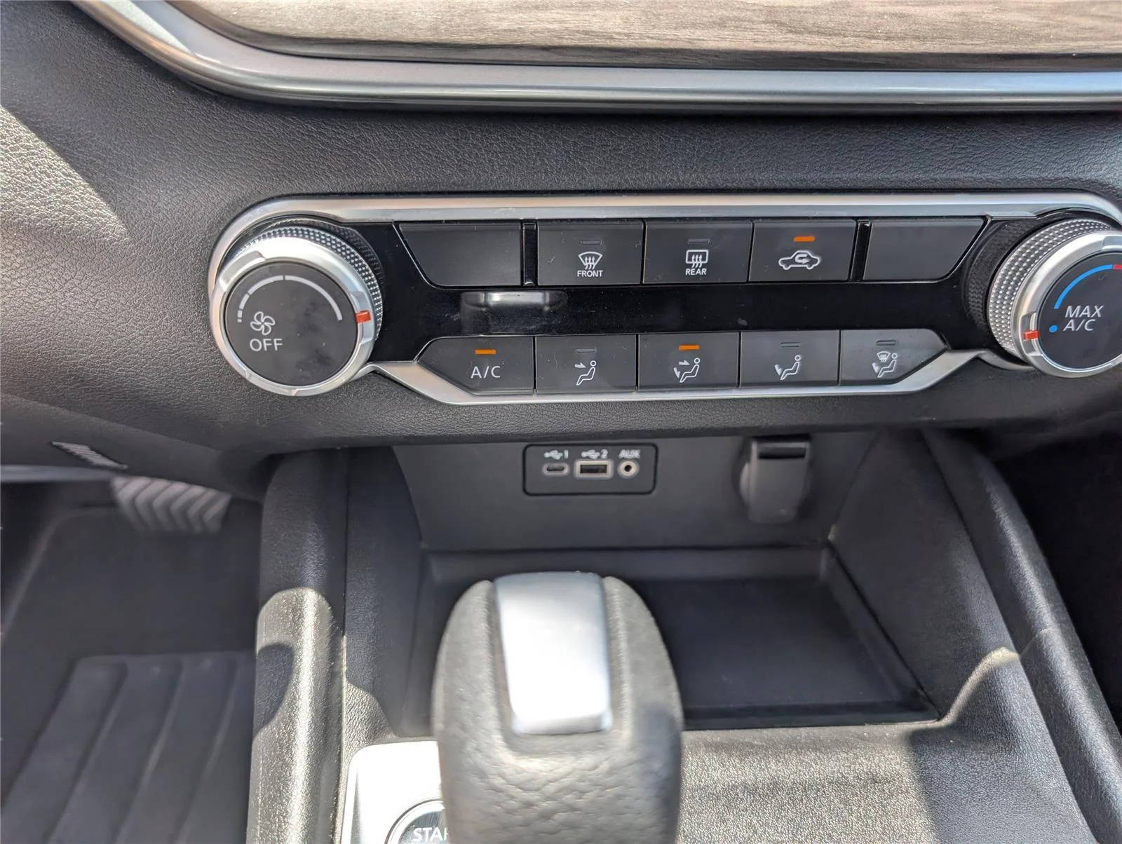 Used 2025 Gun Metallic Nissan SV image 20