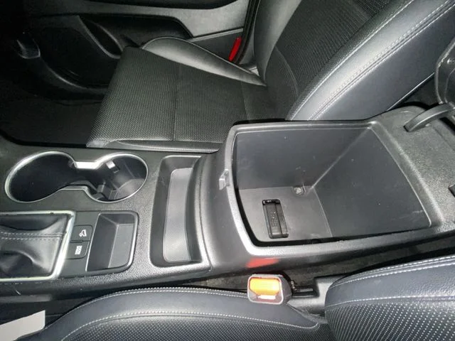 Used 2022 White Kia EX image 20