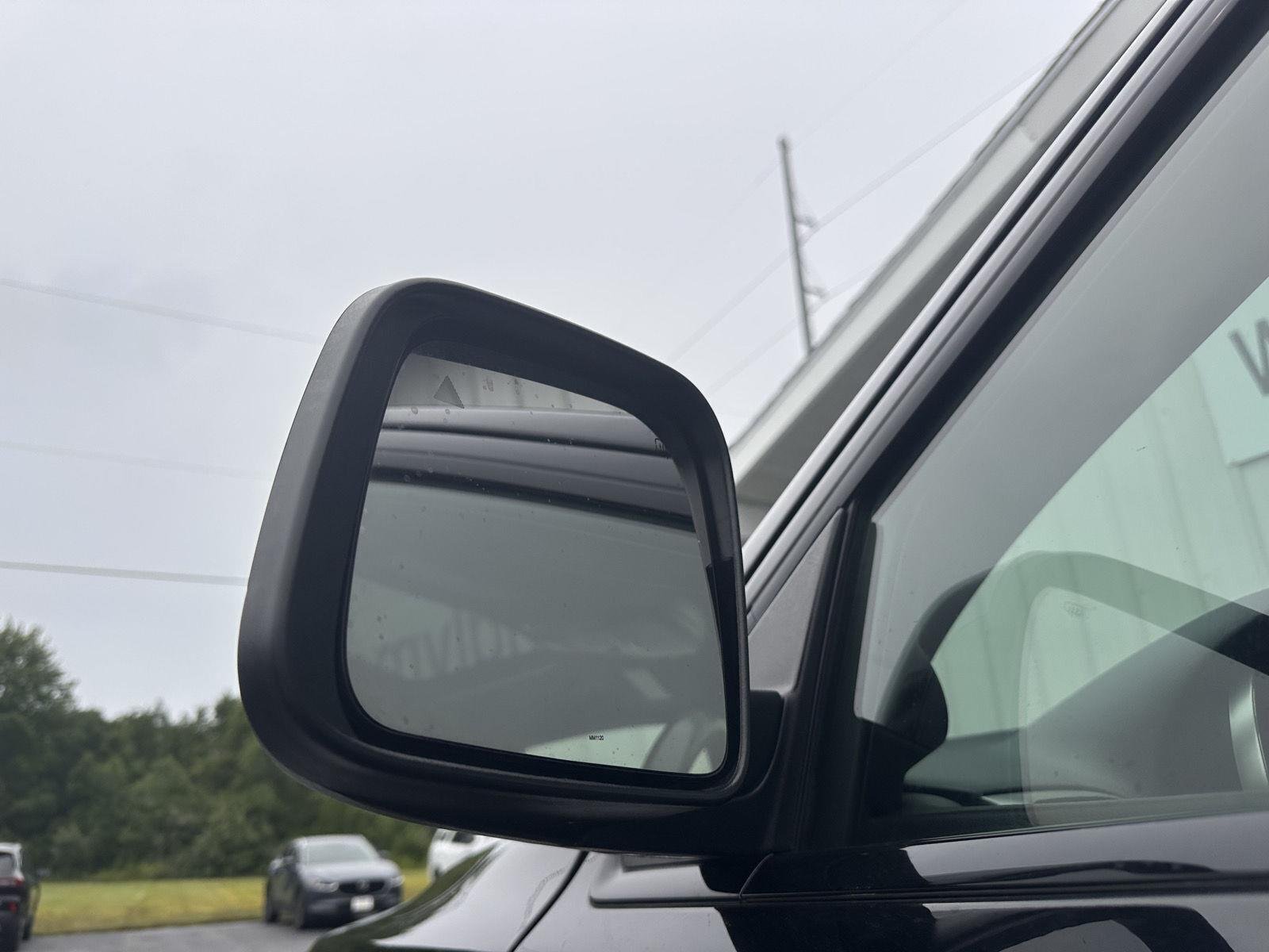 Used 2021 Diamond Black Crystal Pearlcoat Jeep Laredo X image 23