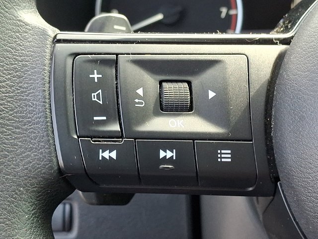 Used 2021 Gray Nissan SV image 21