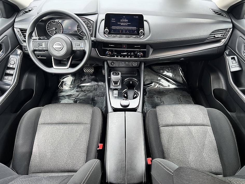 Used 2024 Super Black Nissan SV image 18