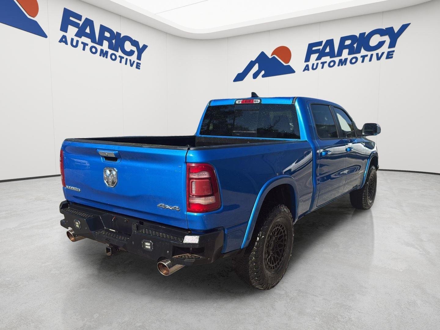 Used 2020 Hydro Blue Pearlcoat Ram Laramie image 3