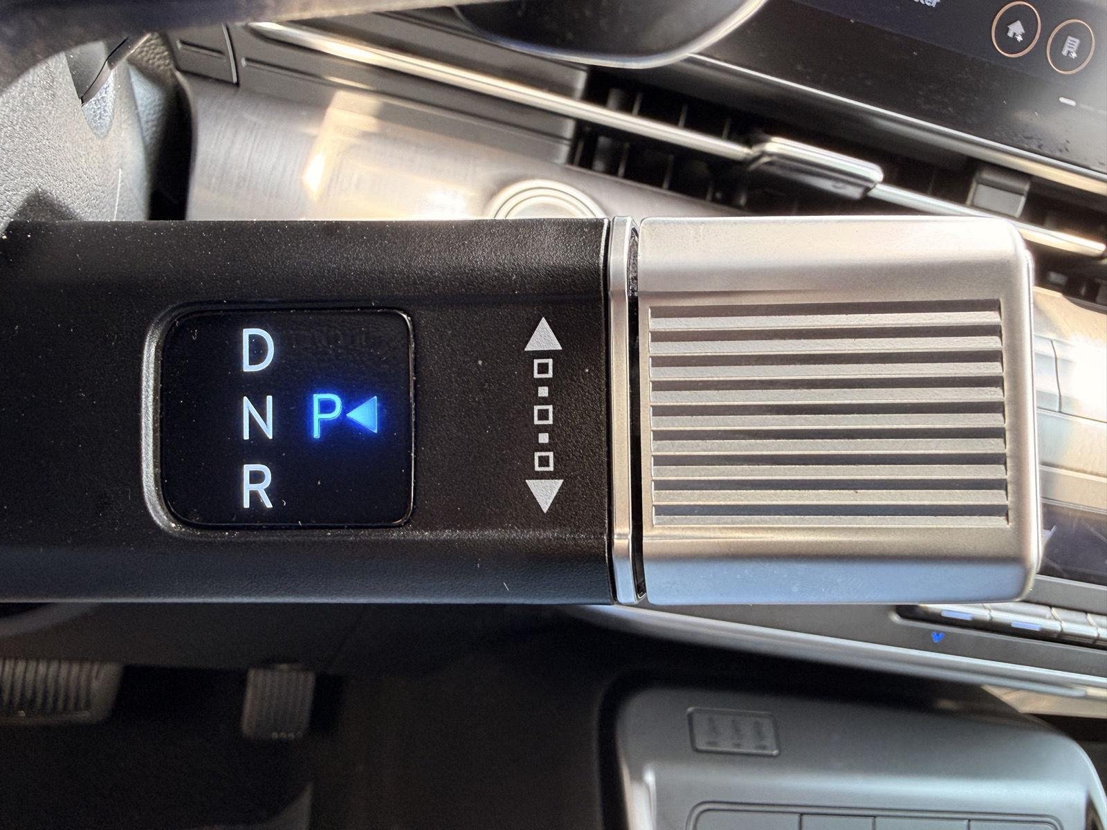 2024 Hyundai Kona Limited - Photo 35