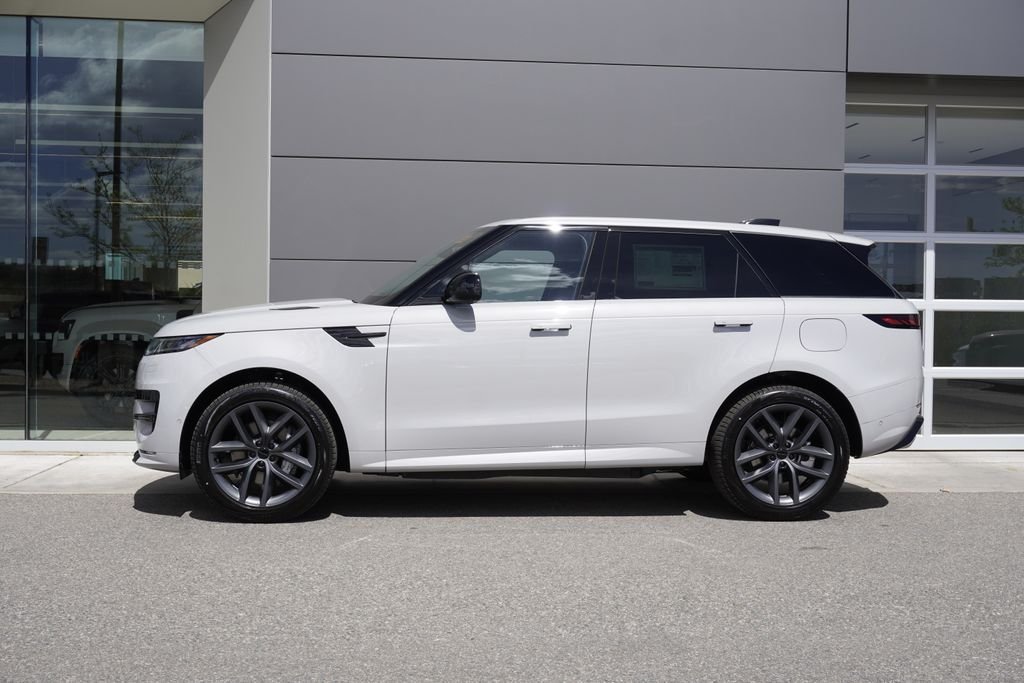 New 2026 Borasco Grey Land Rover Dynamic SE image 8