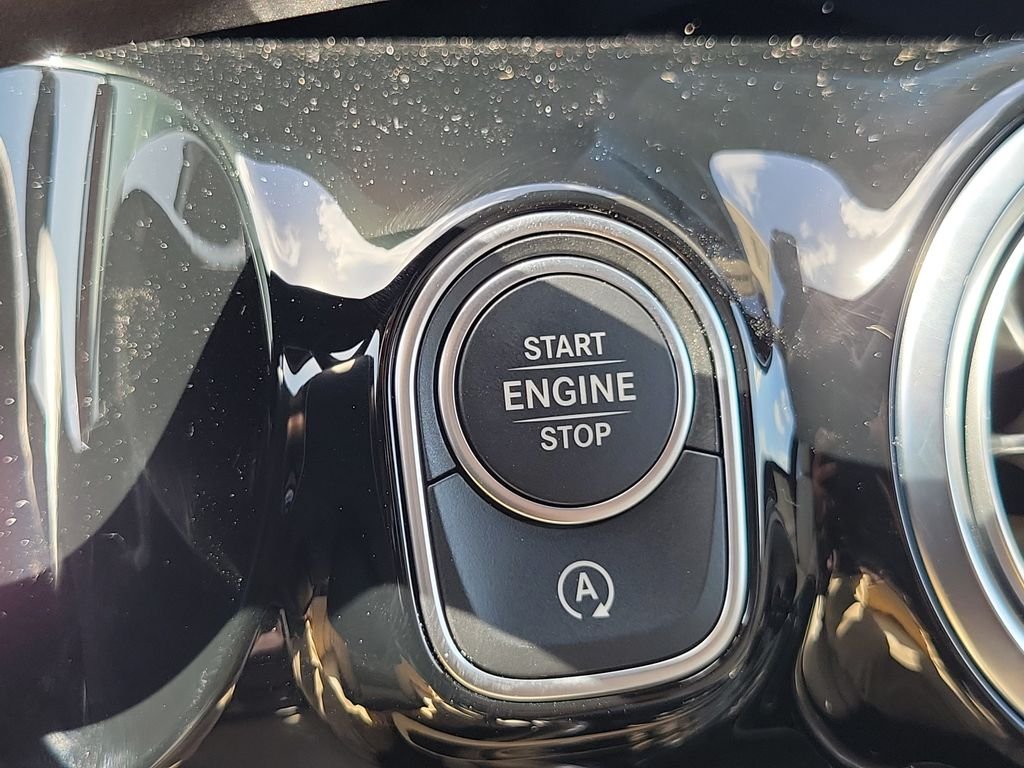 New 2026 MANUFAKTUR Patagonia Red Metallic Mercedes-Benz GLA 250 image 31