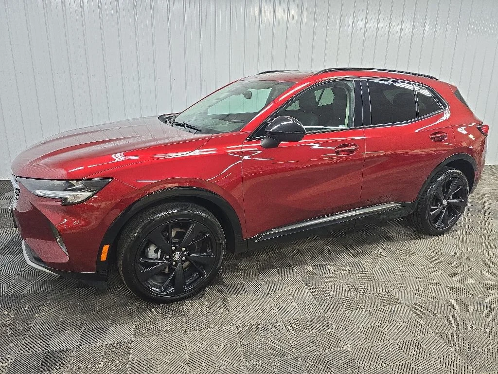 Used 2022 Red Buick Essence image 6