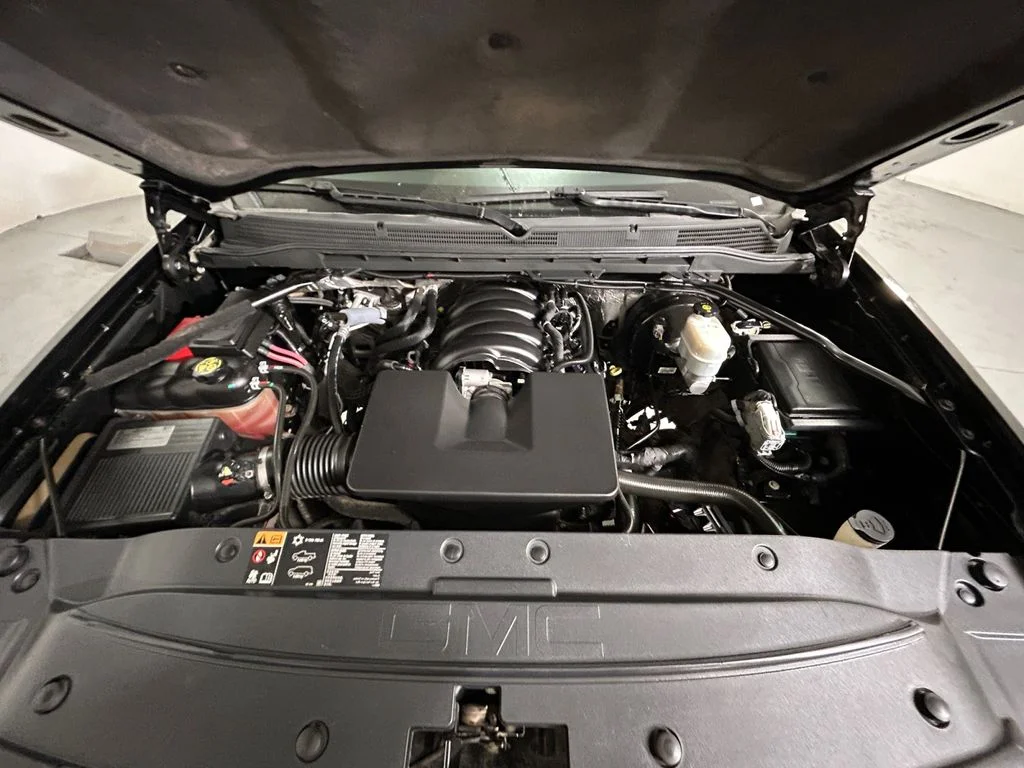 Used 2016 Black GMC SLE image 21