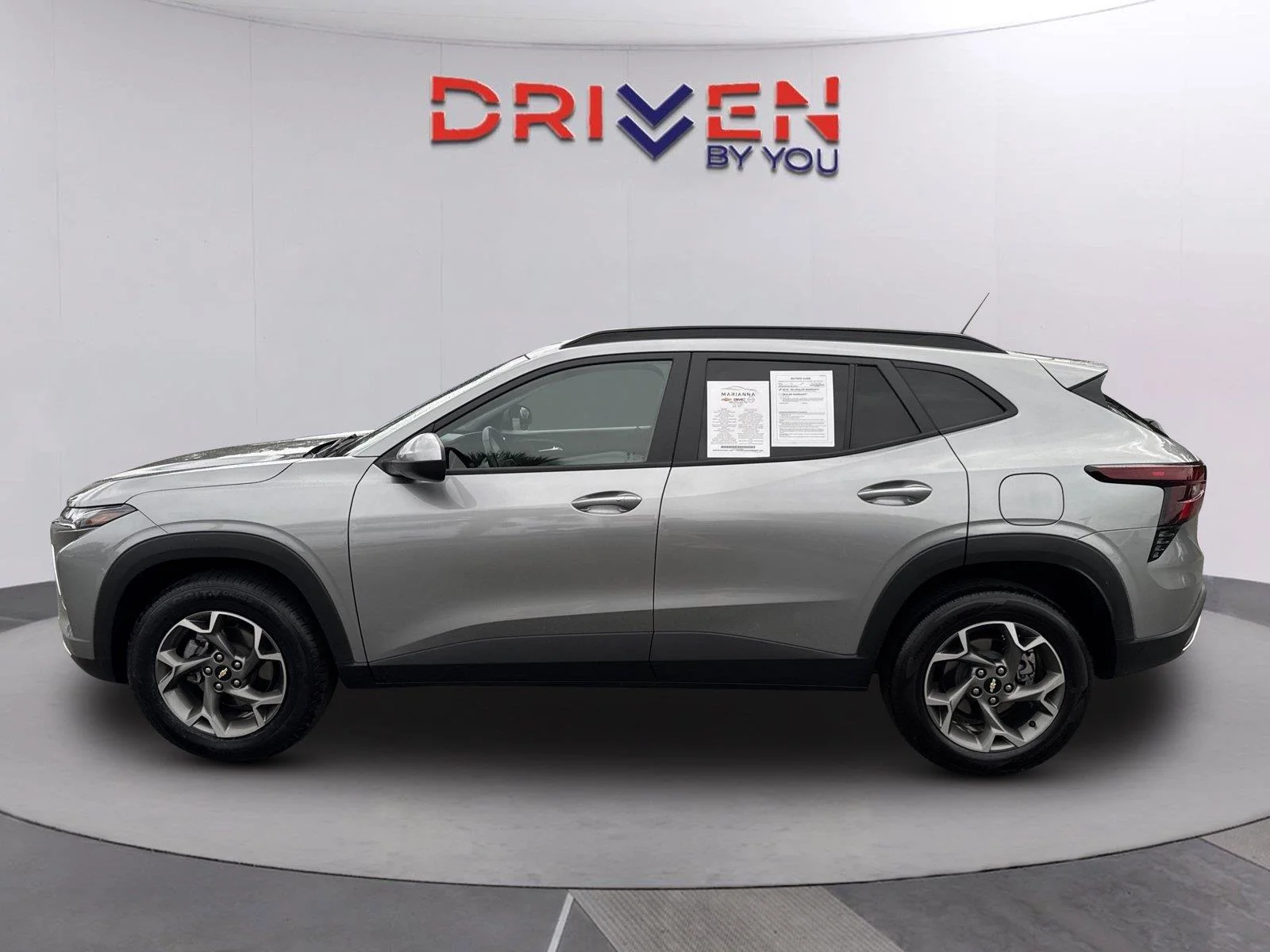 Used 2025 Sterling Gray Metallic Chevrolet LT image 6