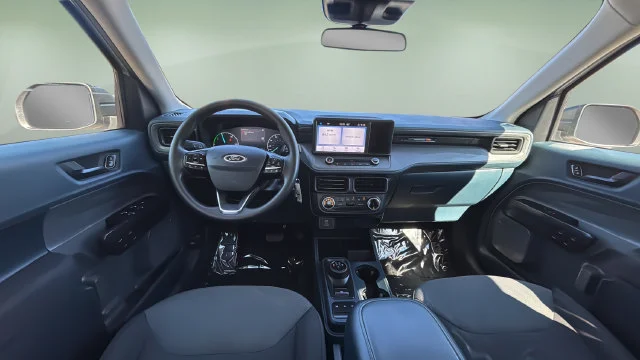 Used 2024 White Ford XL image 18
