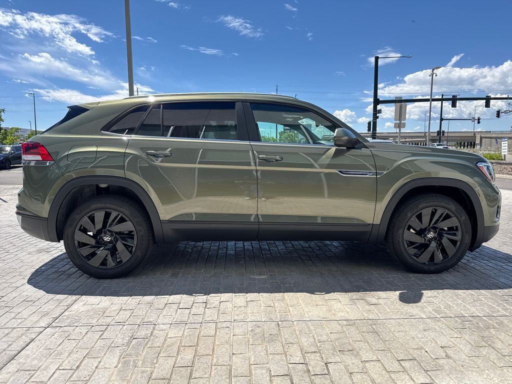 New 2026 Avocado Green Pearl Volkswagen 2.0T SE w/Technology image 6