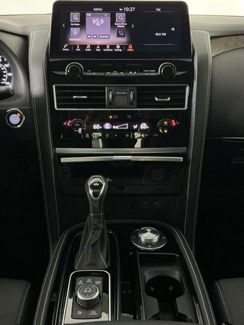 Used 2024 Gray INFINITI Premium Select image 18