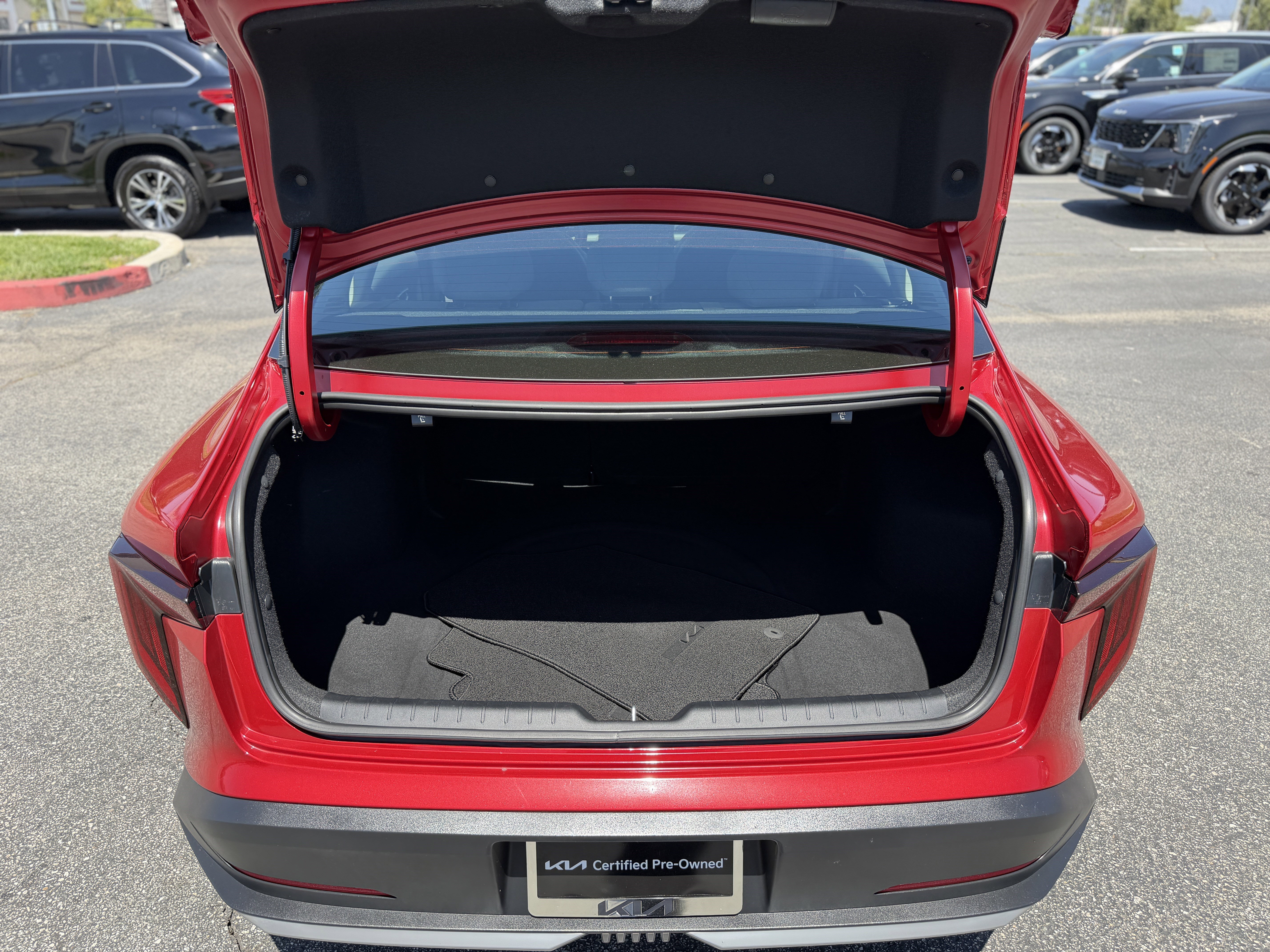 Certified Used 2025 Currant Red Kia EX image 10