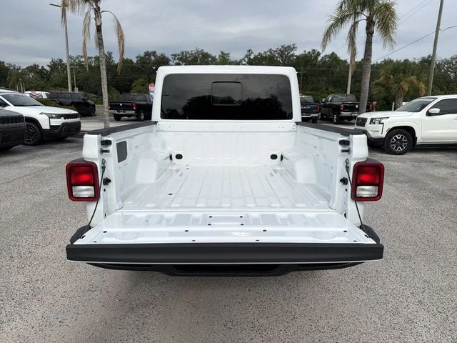 New 2026 Bright White Clear-Coat Exterior Paint Jeep Sport S image 11
