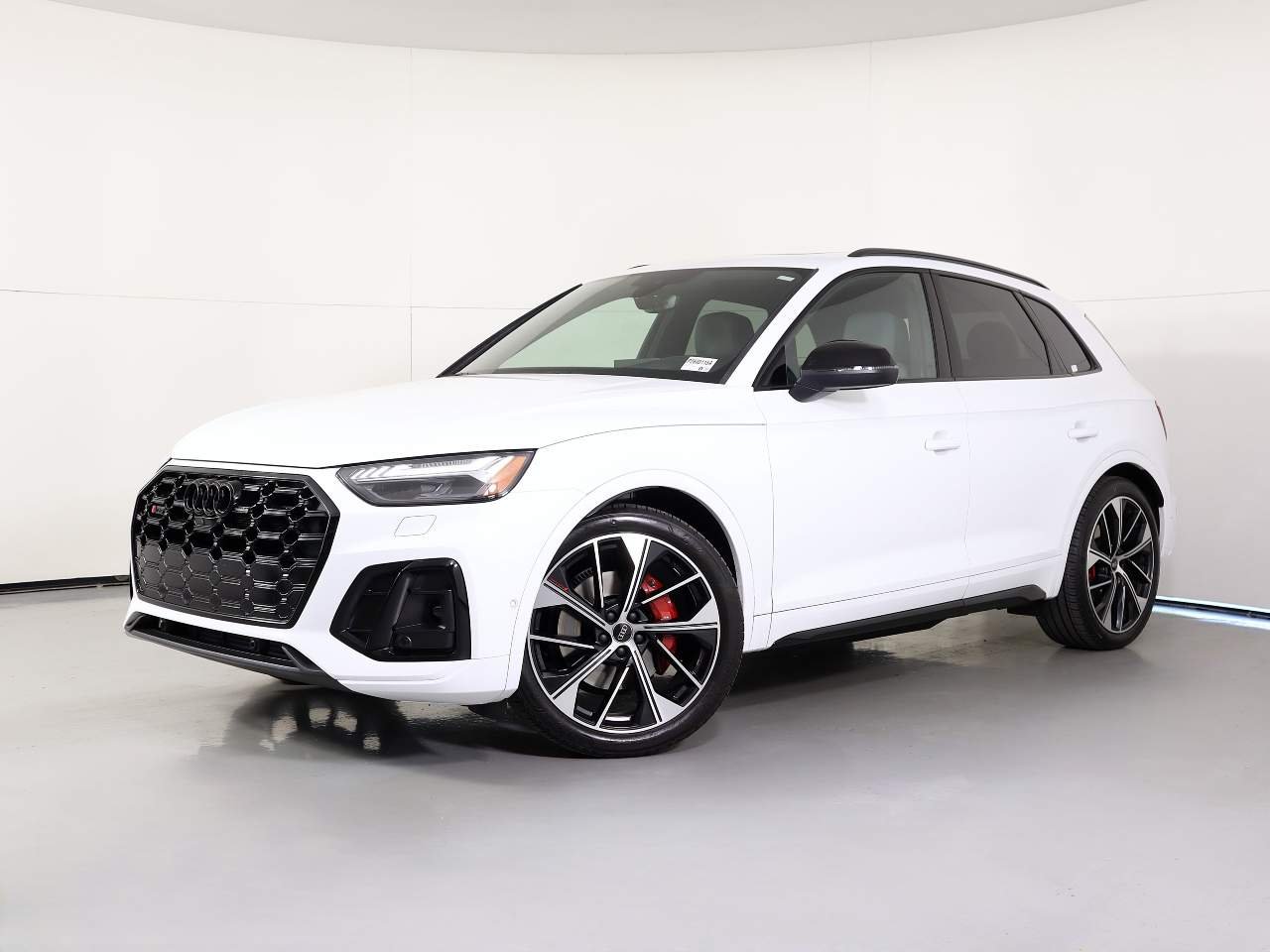 2024 Audi SQ5 Prestige's photo