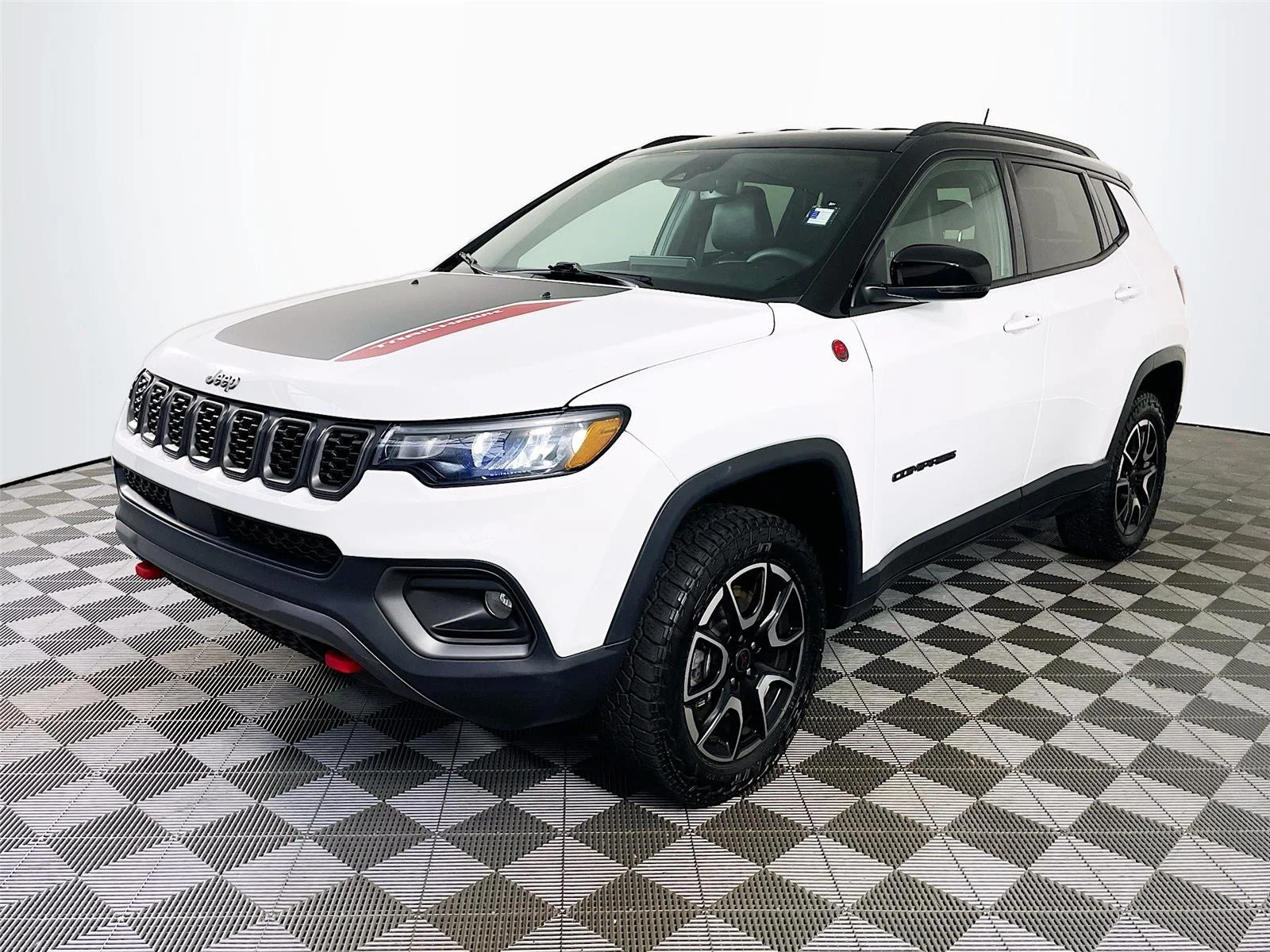 Used 2025 Bright White Clearcoat Jeep Trailhawk image 3
