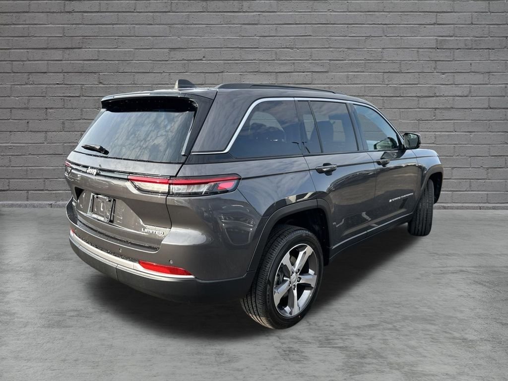 New 2026 Baltic Gray Metallic Clearcoat Jeep Limited image 7