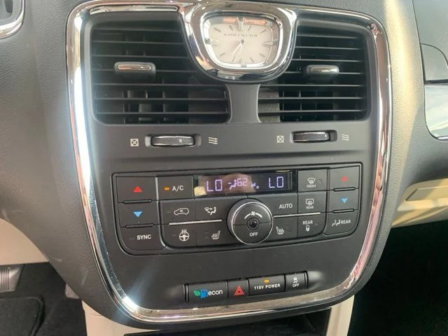 Used 2016 Crystal Metallic Chrysler Touring image 19