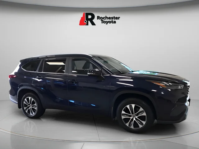 Used 2023 Blue Toyota XLE image 8