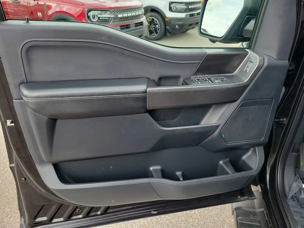 Used 2024 Black Ford XLT image 13