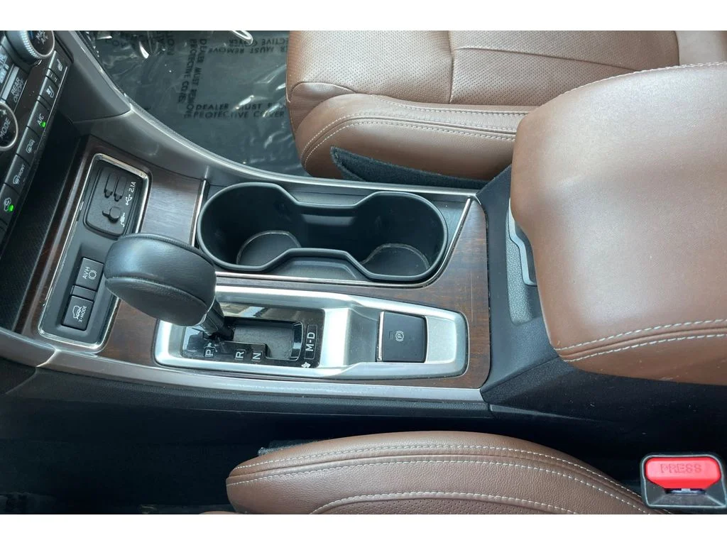 Used 2021 Crystal White Pearl Subaru Touring image 33