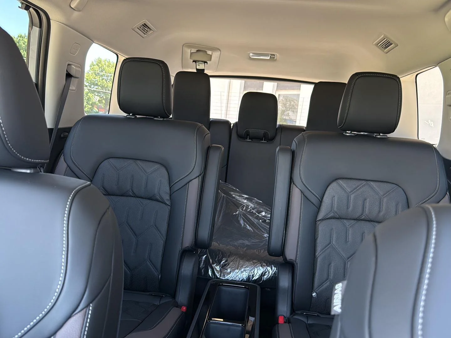 New 2026 Boulder Gray Pearl/Super Black Nissan Platinum image 37