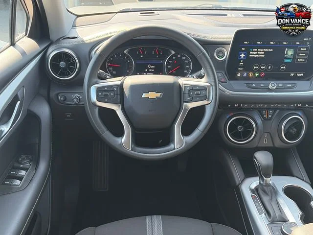 Used 2025 Gray Chevrolet LT image 13