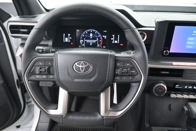 New 2026 Ice Cap Toyota SR5 image 5