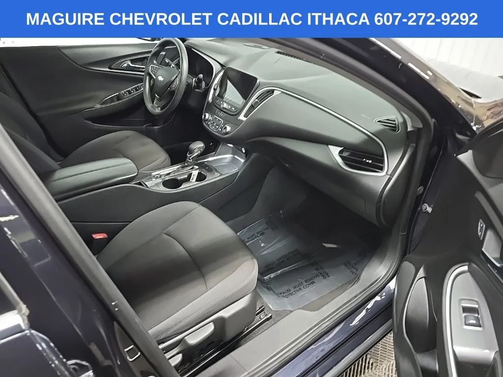 Used 2023 Gray Chevrolet LT image 15