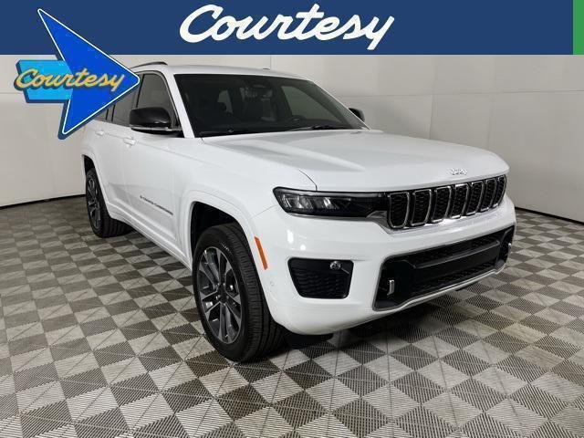 2025 Jeep Grand Cherokee Overland - Photo 13