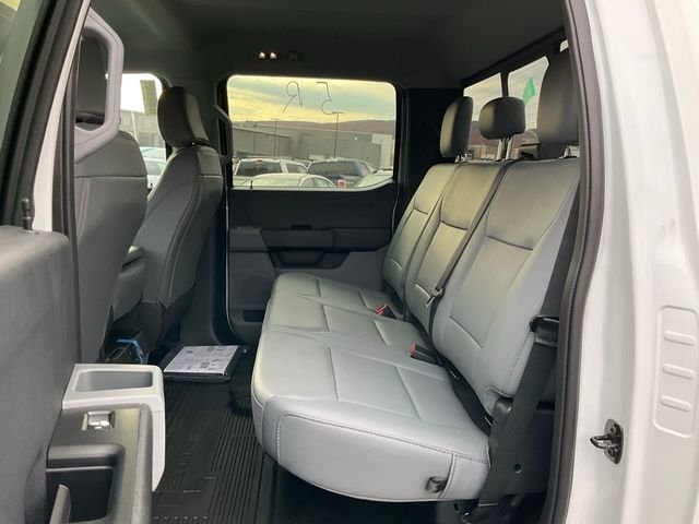 New 2026 Oxford White Ford F-350® XL image 22