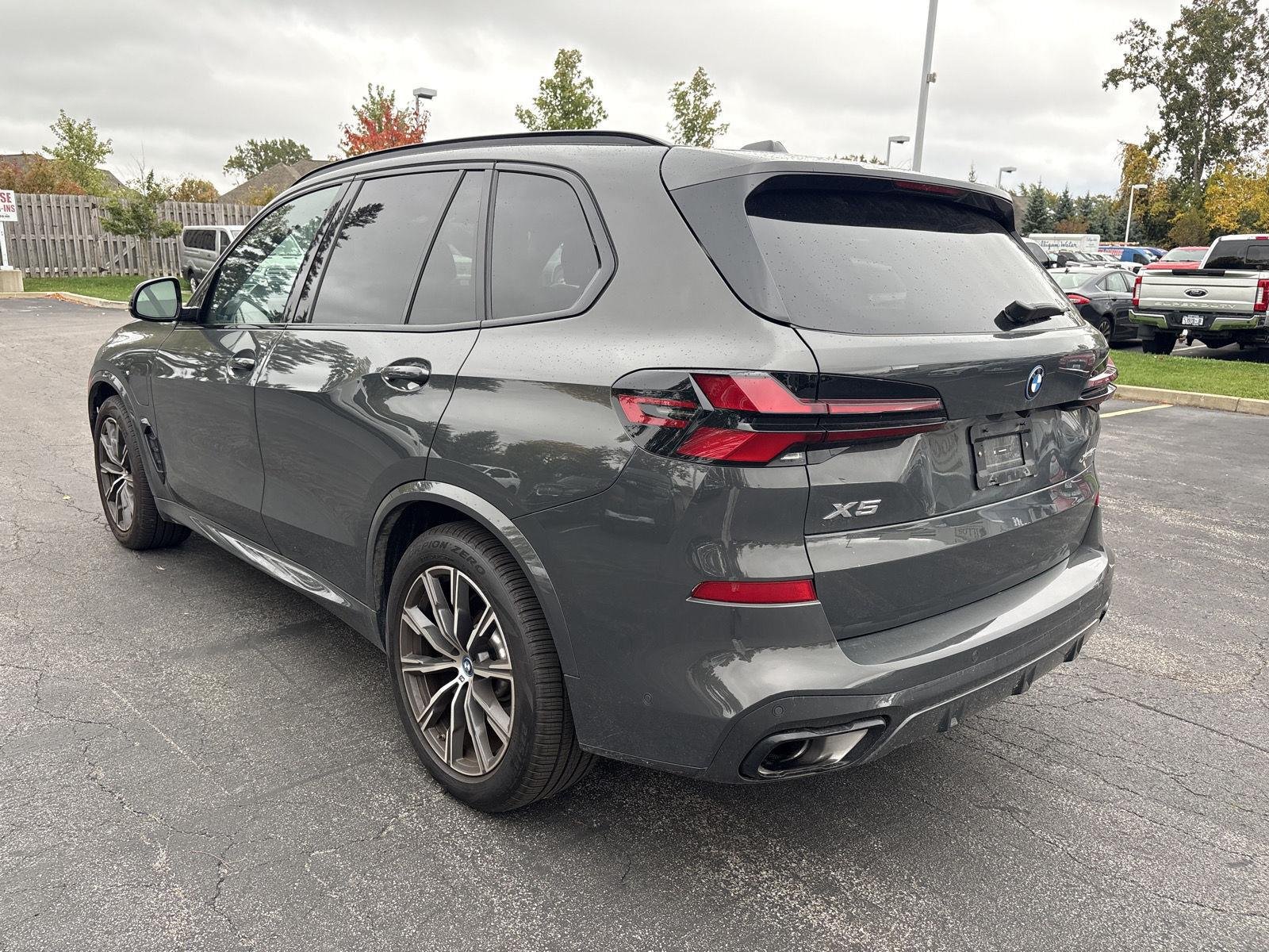 Used 2025 Dravit Grey Metallic BMW xDrive50e image 19
