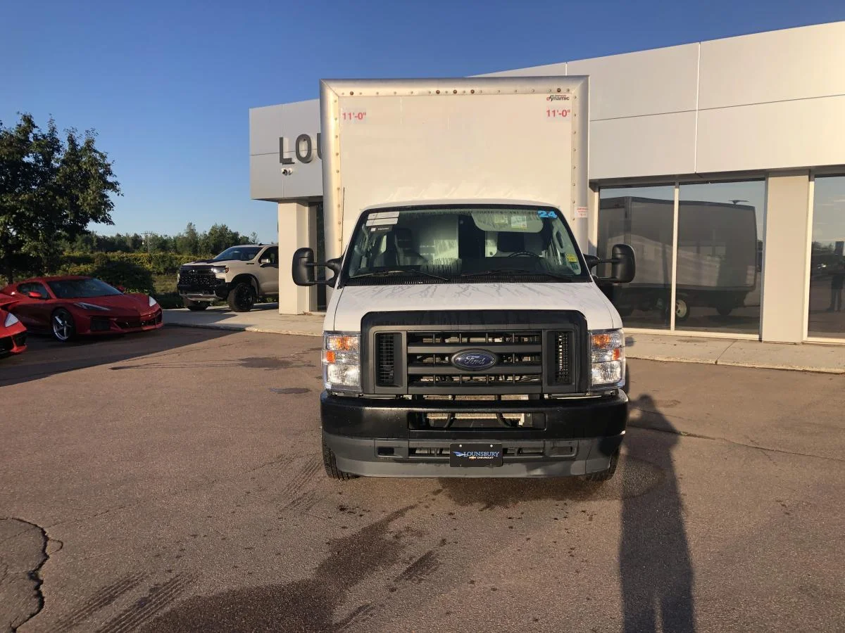 Used 2024 White Ford DRW 158" WB Box Van w/ Ramp image 3
