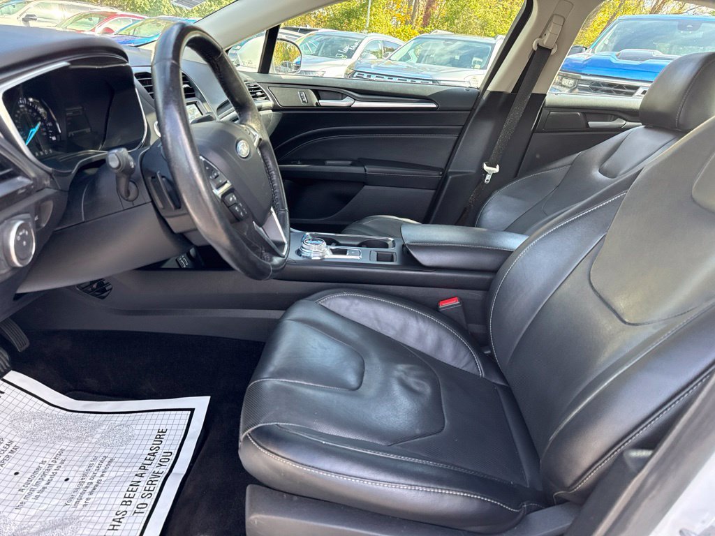 Used 2020 White Ford Titanium image 9