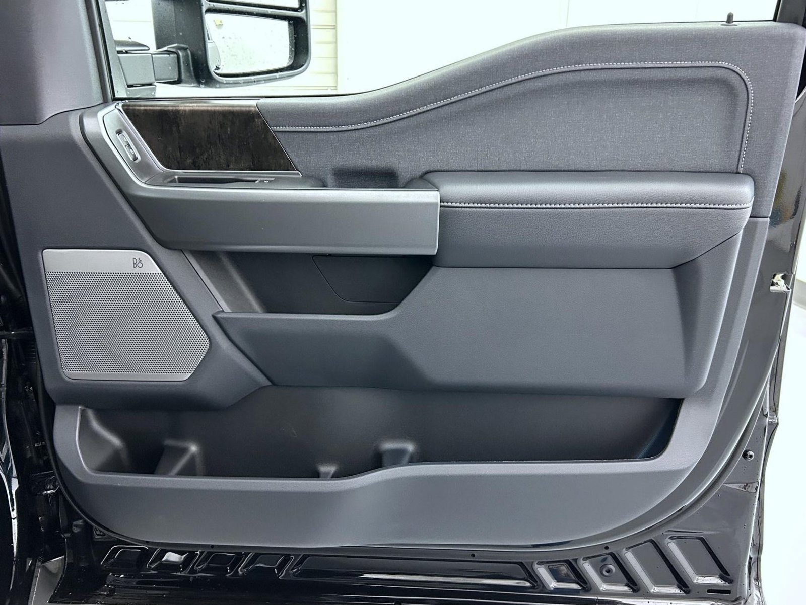 New 2026 Agate Black Metallic Ford Lariat image 16